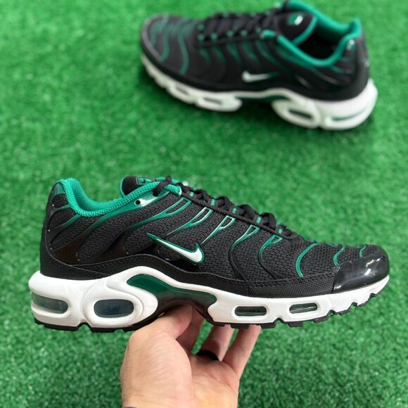 Nike Air Max Plus Black Malachite Mens DM0032-009 VNDS Sz 8